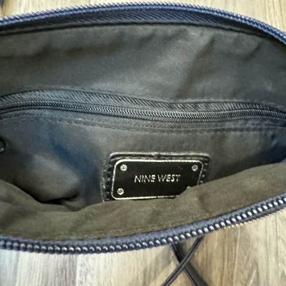 Nine West Cross Body Purse - Picture 7 of 7